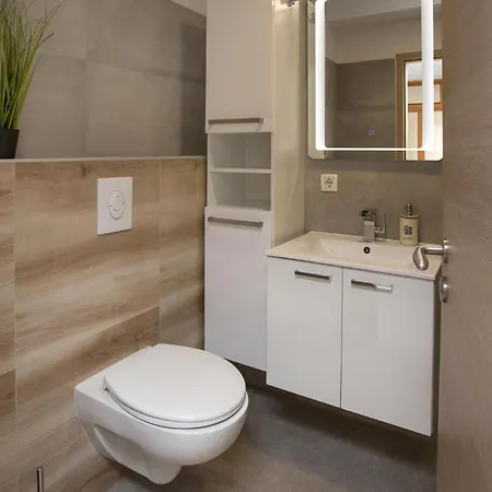 Awesome In Vikendica *