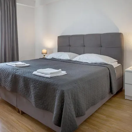 Vikendica Awesome In